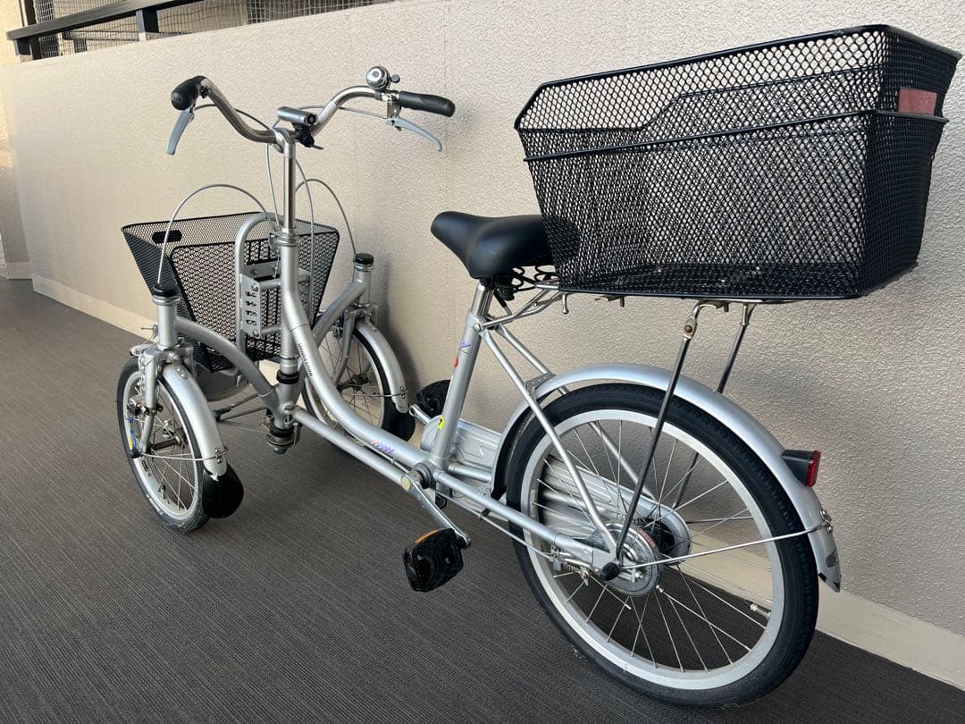 ◆ブリヂストン　前二輪三輪車　ミンナ　高齢者用　カゴ付き　カバー付
