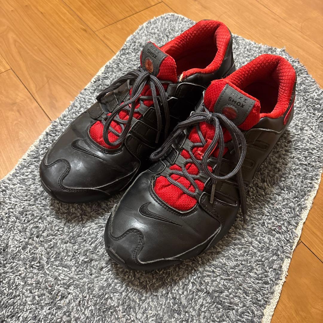 [希少] Nike SHOX NZ ブラック/レッド