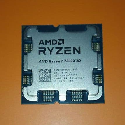 AMD Ryzen 7 7800X3D とDDR5 32GB