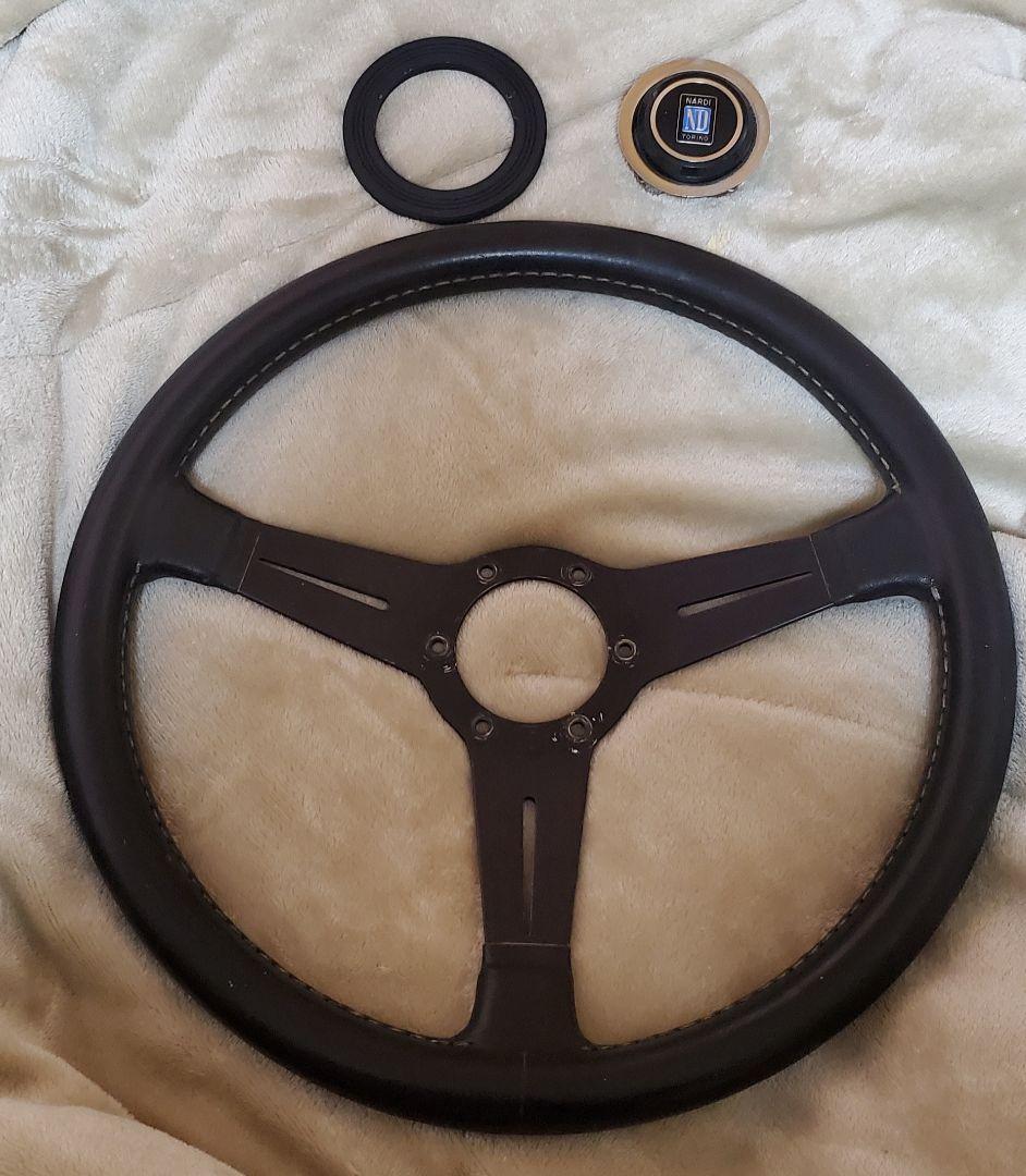 れ*ん様 ナルディ　ステアリング　当時物　直径約35センチ