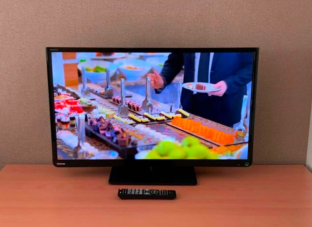 TOSHIBA 東芝 32型 液晶テレビ 裏番組録画 可