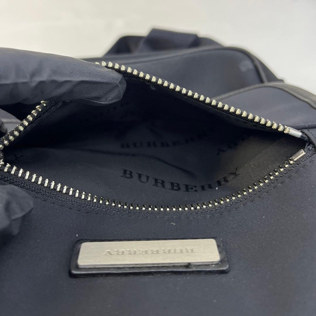 ☆バーバリー☆ショルダーバッグ メッセンジャーバッグ ナイロン レザー