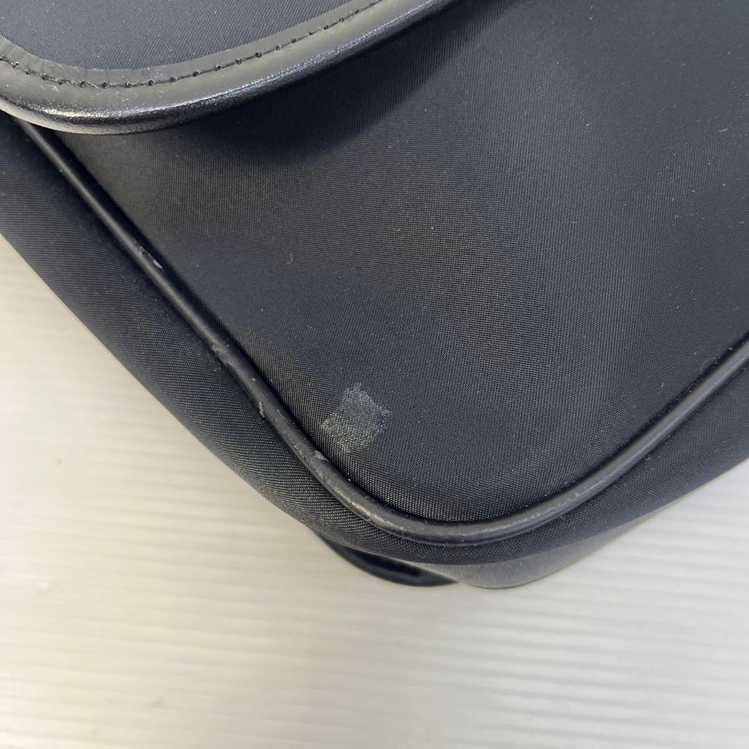 ☆バーバリー☆ショルダーバッグ メッセンジャーバッグ ナイロン レザー