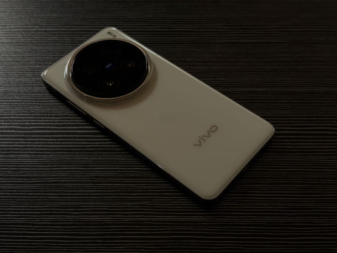 vivo X200 Pro 12/256 ホワイト