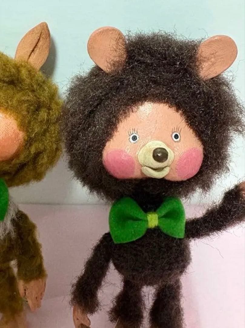 ぷち　チビドール右側茶色の子