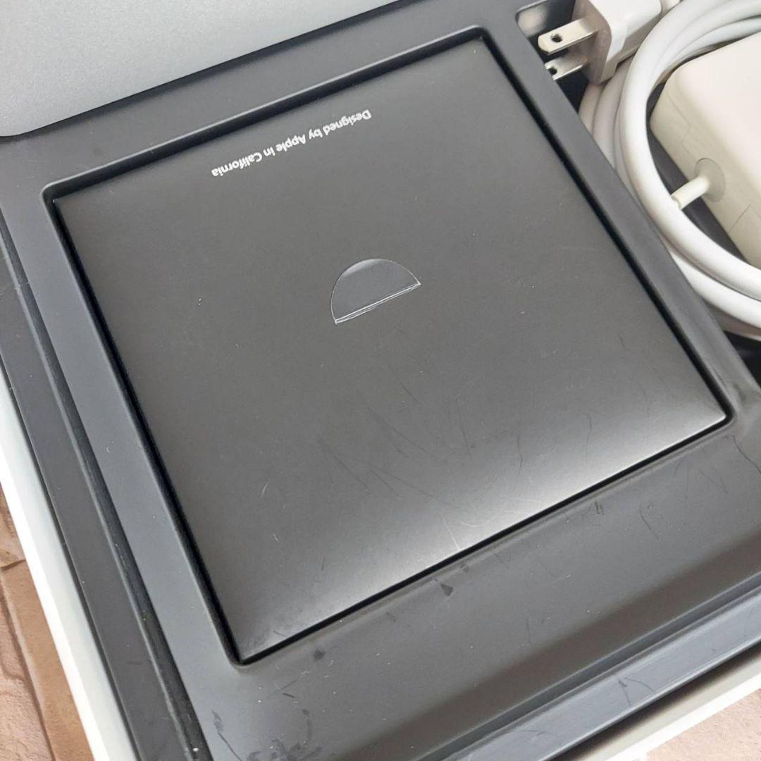 美品MacBook Air 11インチ 2010年モデルModel A1370