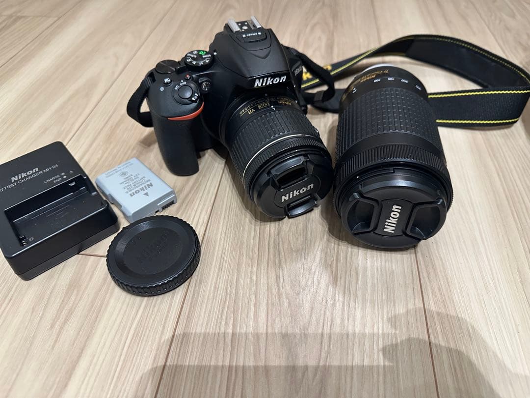 Nikon D5600 本体+レンズ2点+ケース
