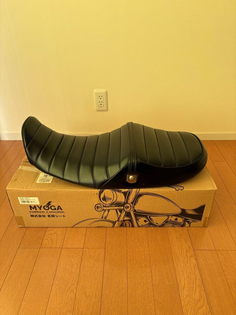 z900rs MYOGA シート　タックロール