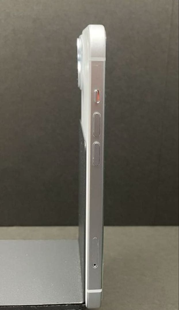 iPhone 15 Blue 256GB SIMフリー 美品 動作良好