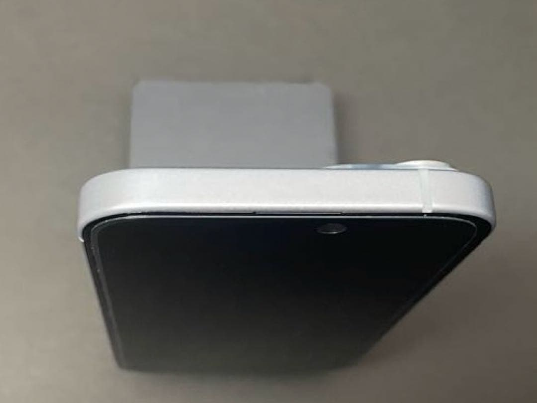 iPhone 15 Blue 256GB SIMフリー 美品 動作良好