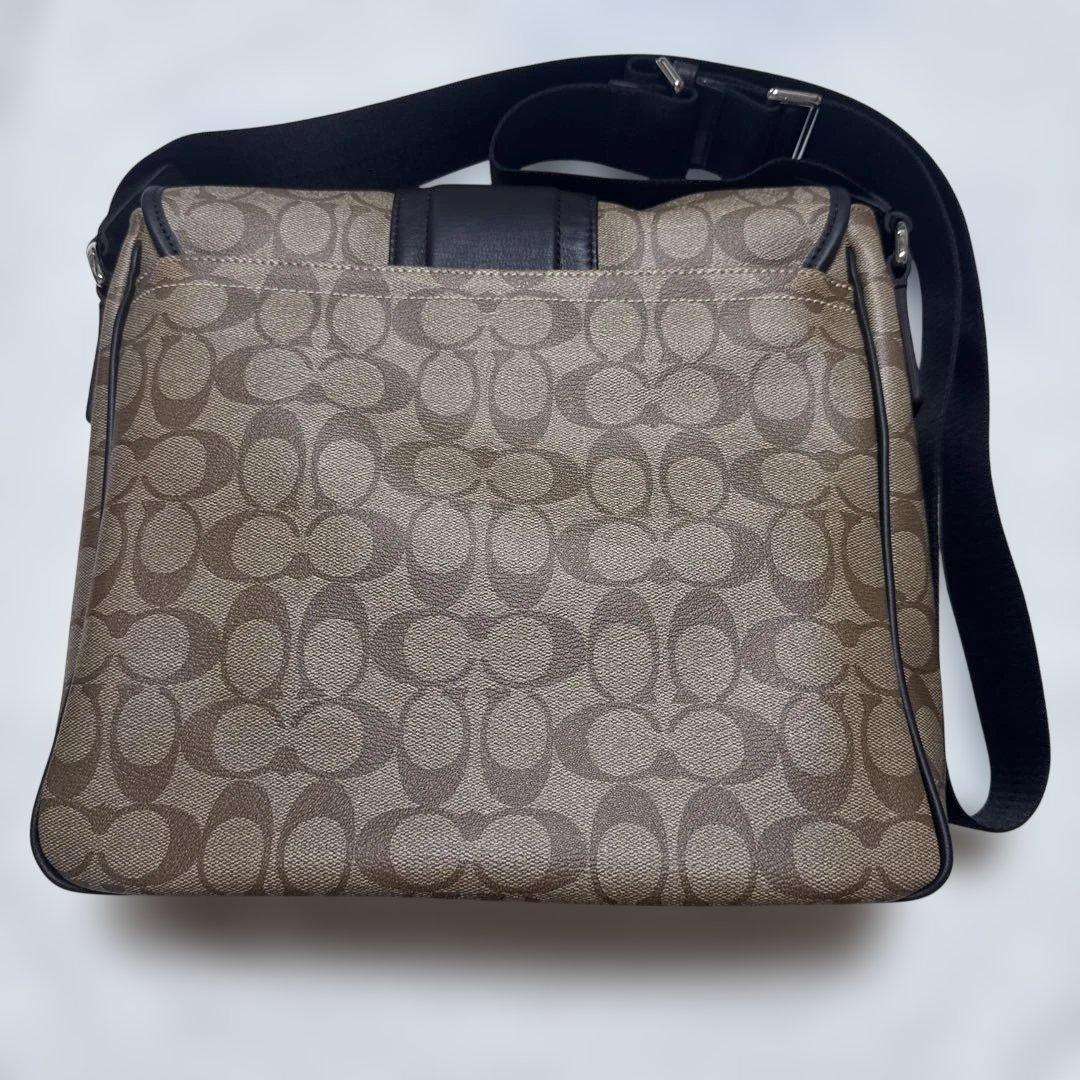 Coach メッセンジャーバッグ ベージュ/ブラック