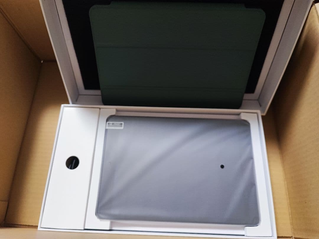 Bmax I8 ほぼ未使用　純正カバー付　付属品完備