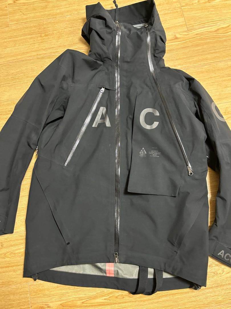 NIKE ACG GORE-TEX ブラックジャケット