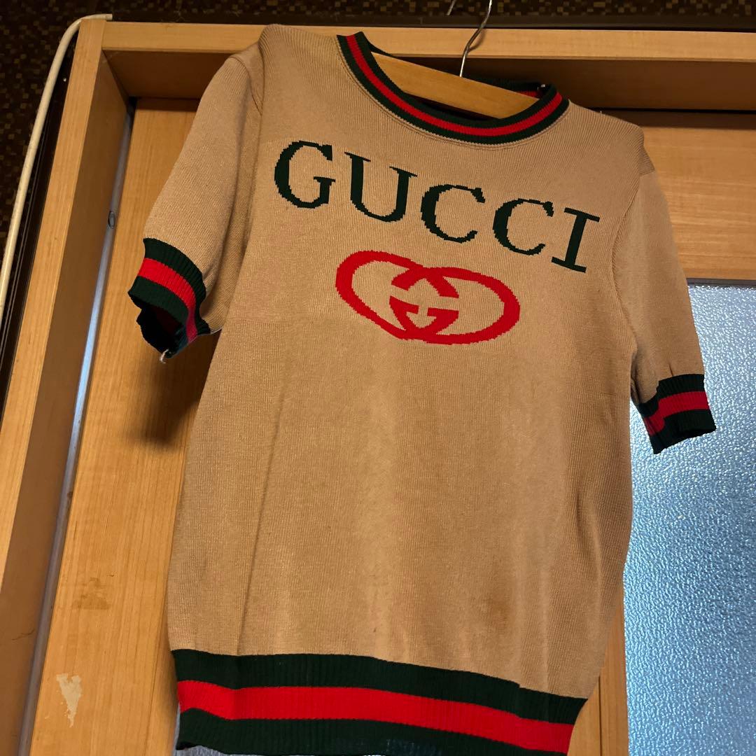 GUCCI ベージュ 半袖ニット