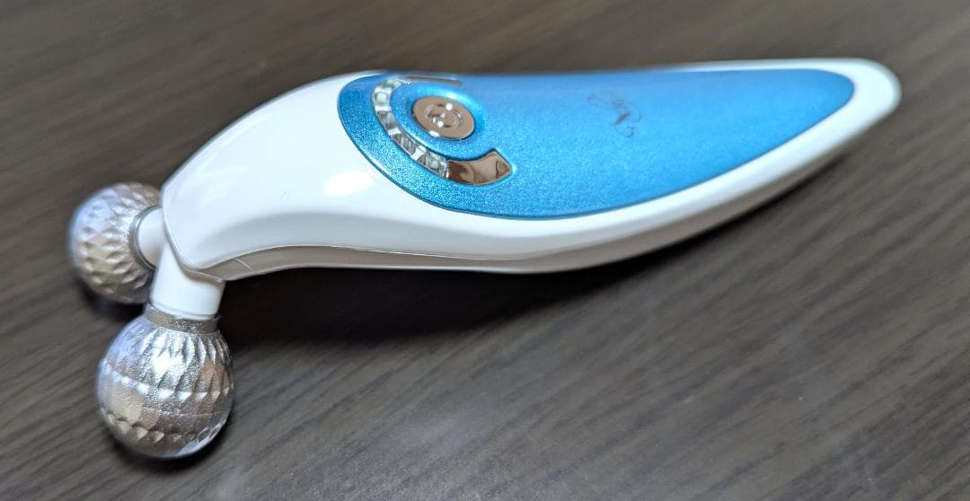 V-ROLL 美顔器　韓国　フォーデイズ　EMS　美顔ローラー