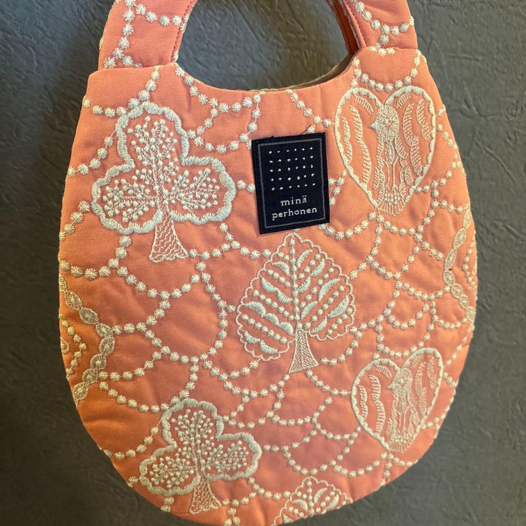 ミナペルホネン　ウズラバッグ　フォレストカード　刺繍　ミニバッグ　貴重　ピンク