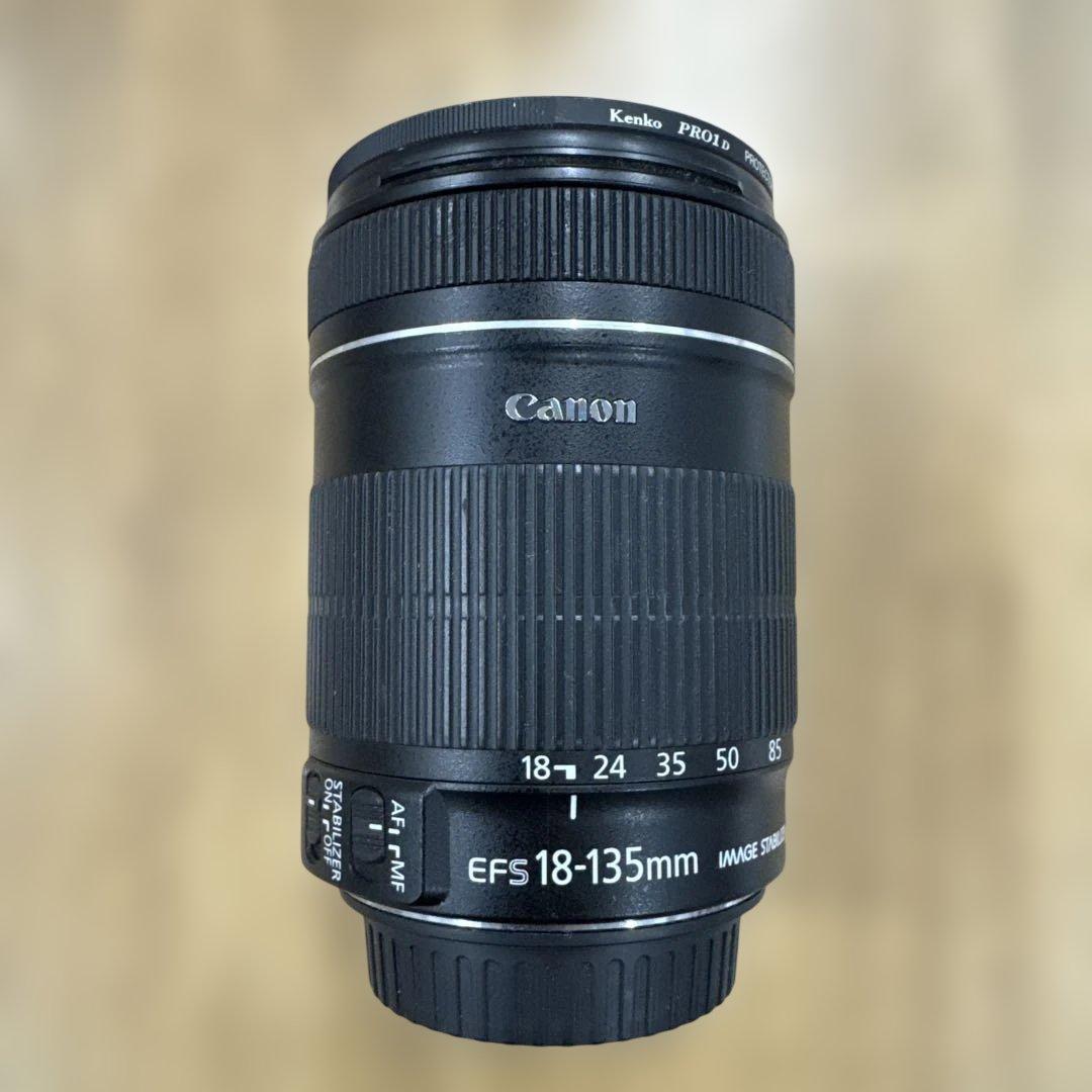 E*s様 Canon EF-S 18-135mm レンズ