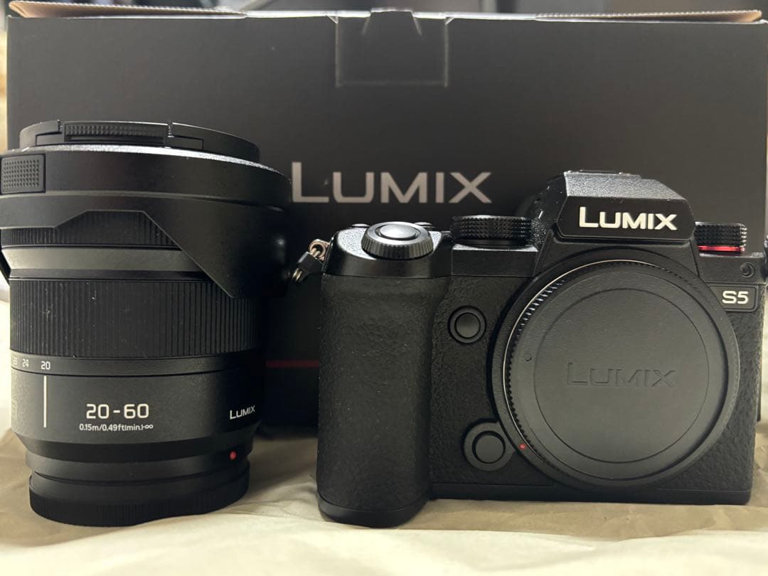 足*臭様 Panasonic LUMIX S5 レンズキット ショット数約150