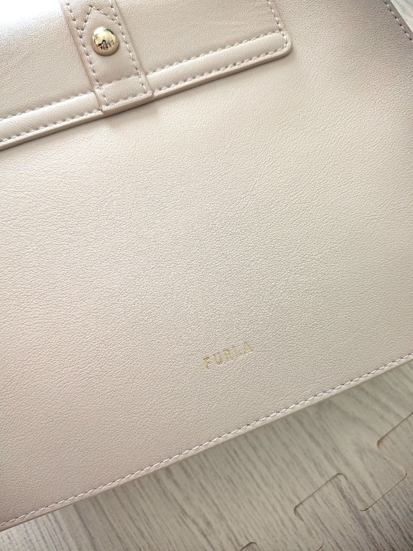 フルラ　FURLA　ベージュ ピンク　ハンドバッグ