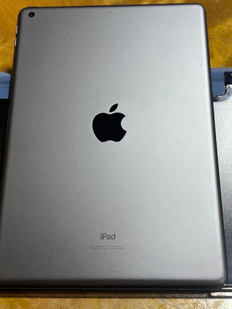 美品 iPad 第7世代 32GB Wi-Fi モデル