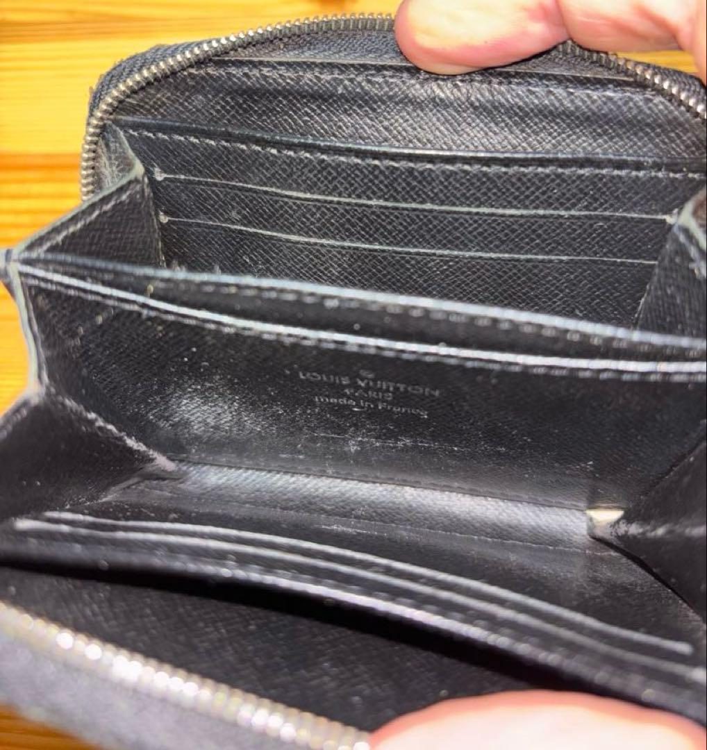 ルイヴィトン パース エピ 黒