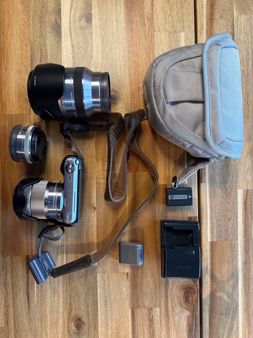 SONY デジタル一眼レフ レンズ3本付き α NEX-C3