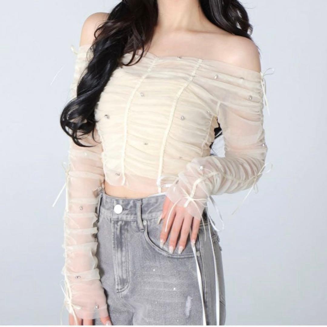 M me eme サイドリボン ビジュー オフショル シアートップス IVOLY