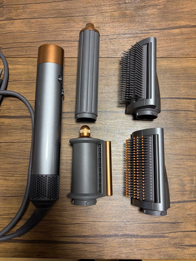 Dyson Airwrap マルチスタイラー (HS05)