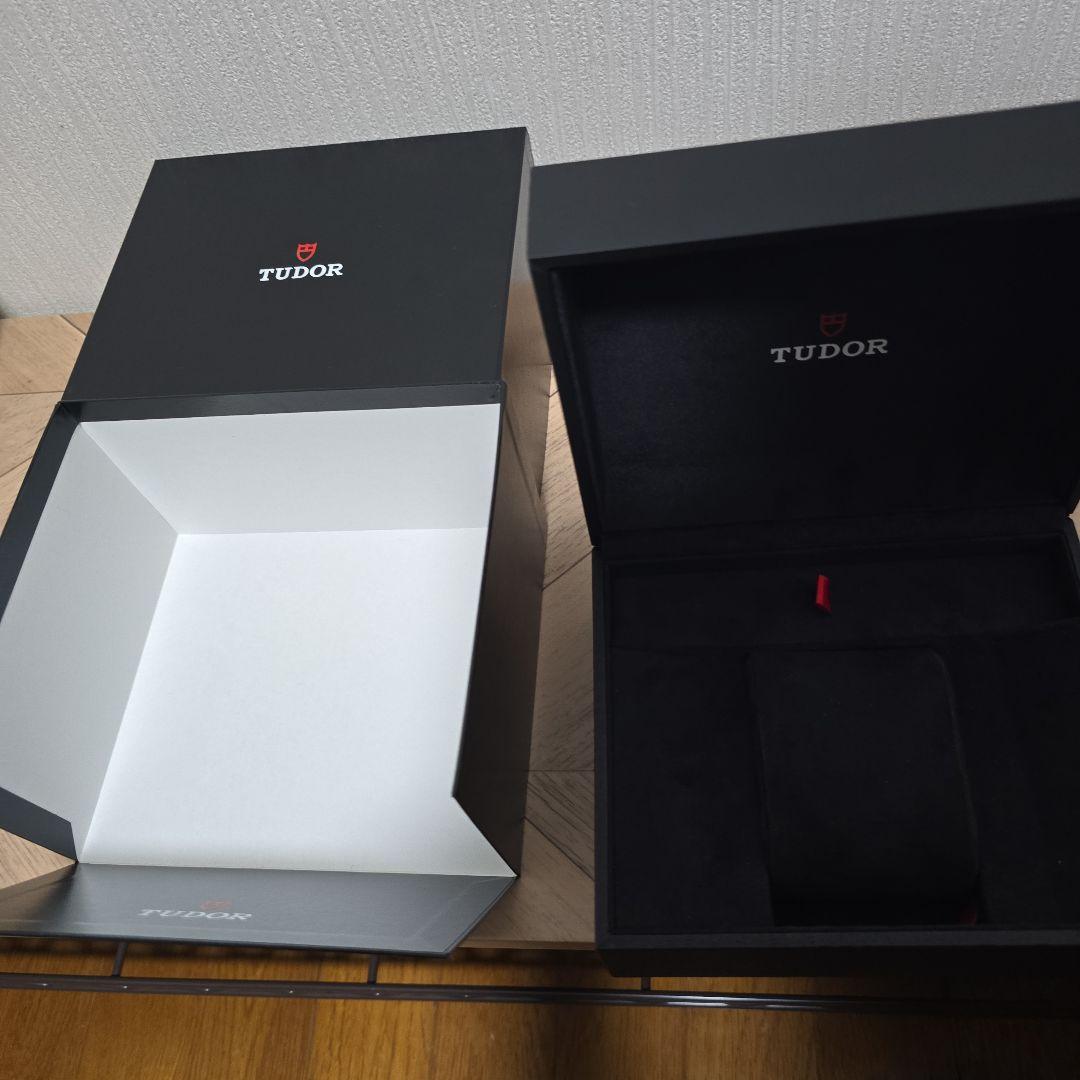 TUDOR 時計ケース
