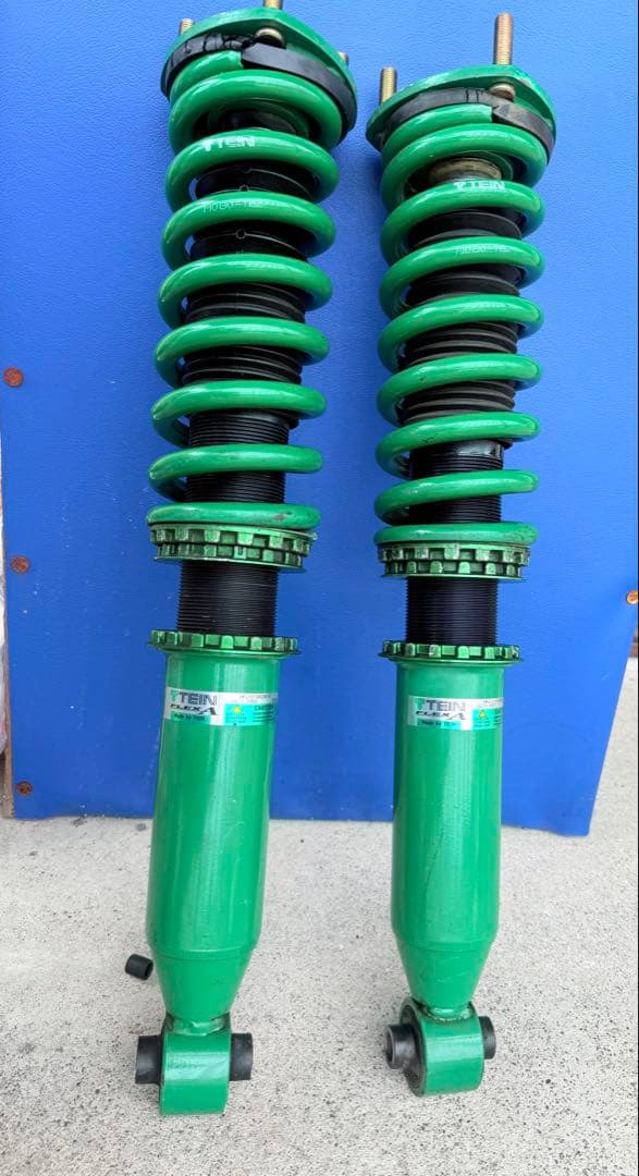 トヨタ クラウン GRS 200 AWS210 車高調 リアのみ