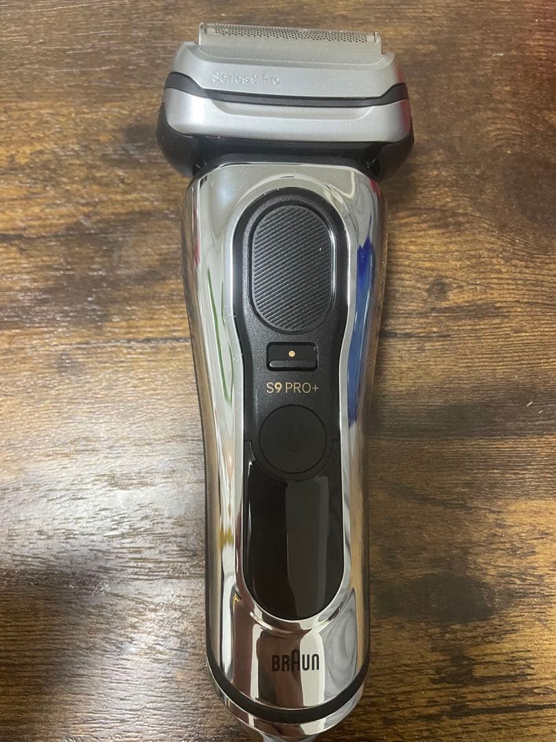 みすたー　Braun Series 9 Pro+ メンズ電気シェーバー