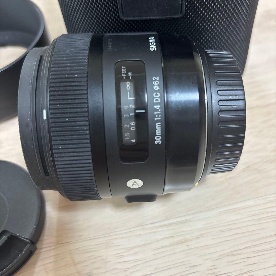 SIGMA 30mm F1.4 DC HSM レンズ