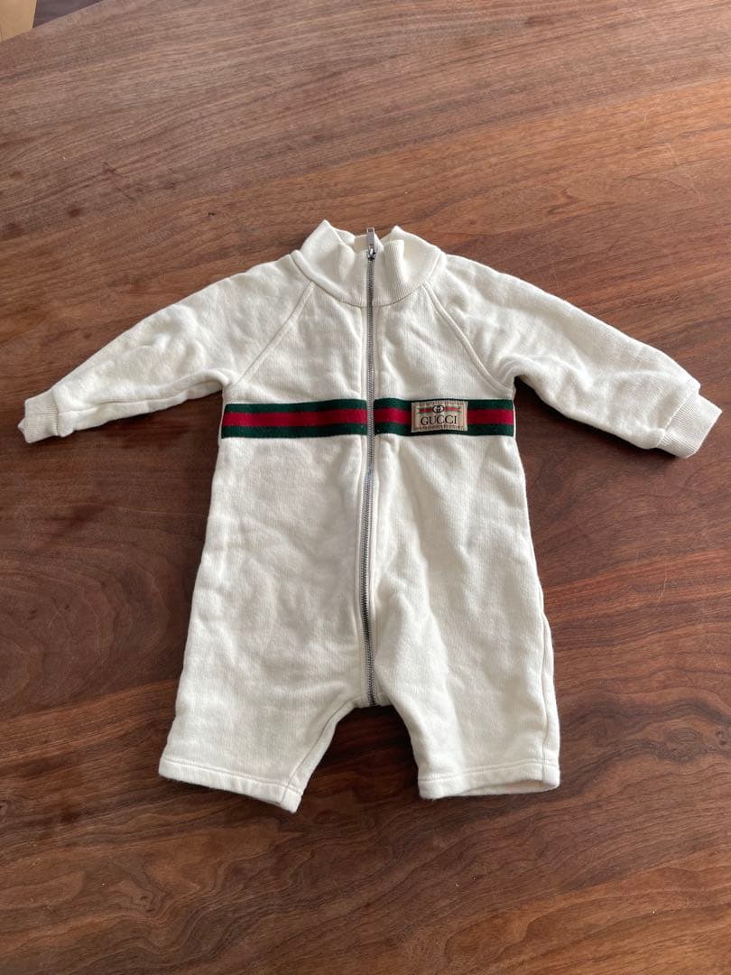 Gucci ホワイトロンパース