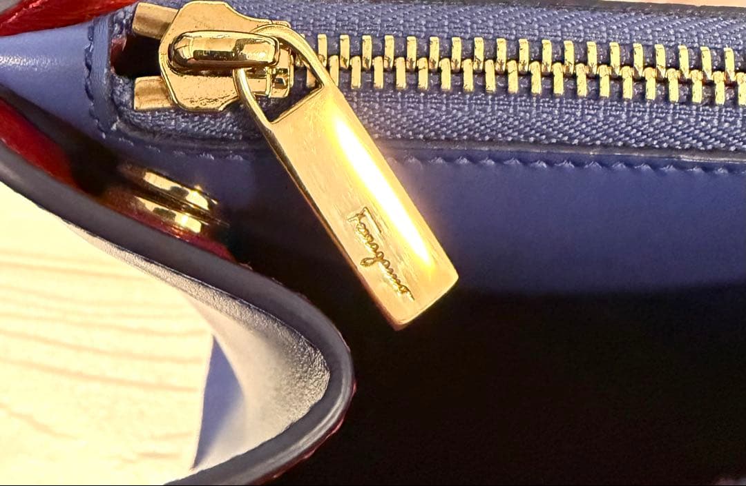 Salvatore Ferragamo ガンチーニ ジュリエット ハンドバッグ