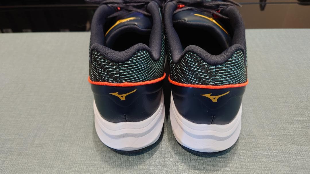 【ミズノプロ】ウエーブライトレボランプロ