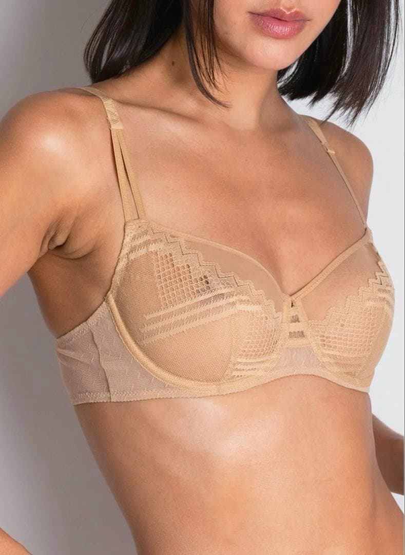 ⭐︎高級フランス パッショナータ❤︎大人なヌーディカラーランジェリー