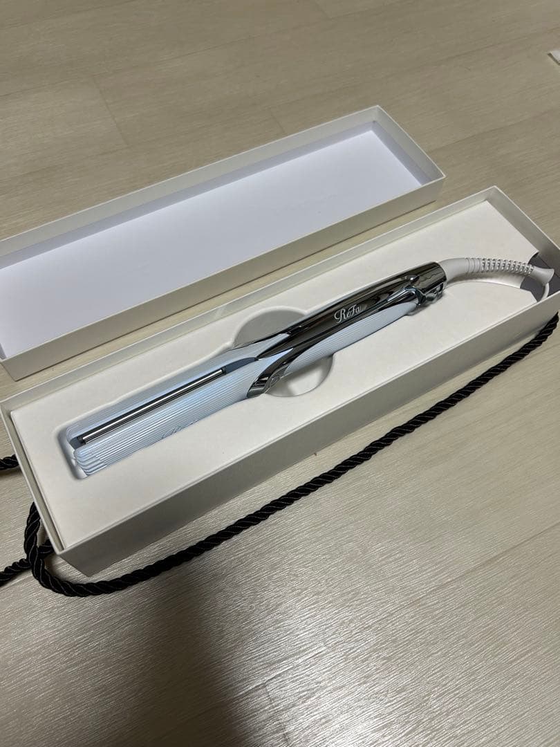 ReFa ストレートアイロン プロ White