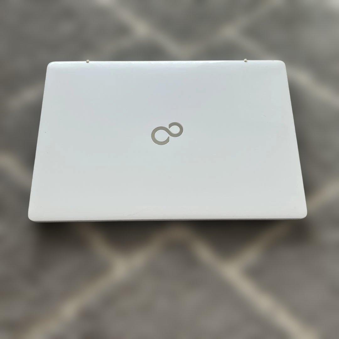 富士通 LIFEBOOK ホワイト 中古