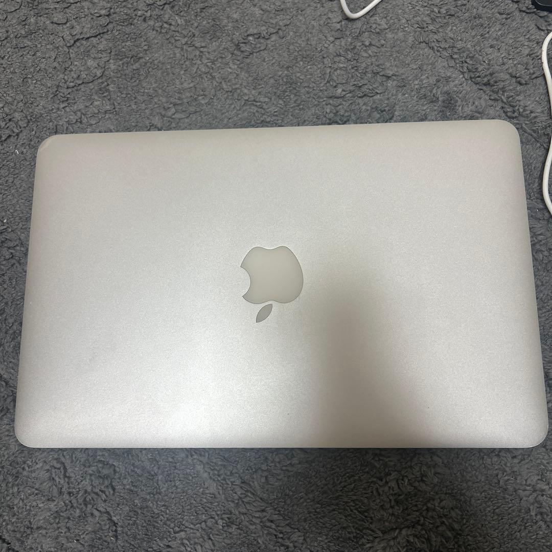 Apple MacBook Air 11インチ シルバー 本体
