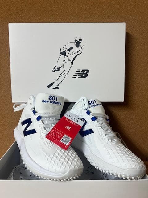 new balance S01 トレーニングシューズ　ネイビ－　限定色