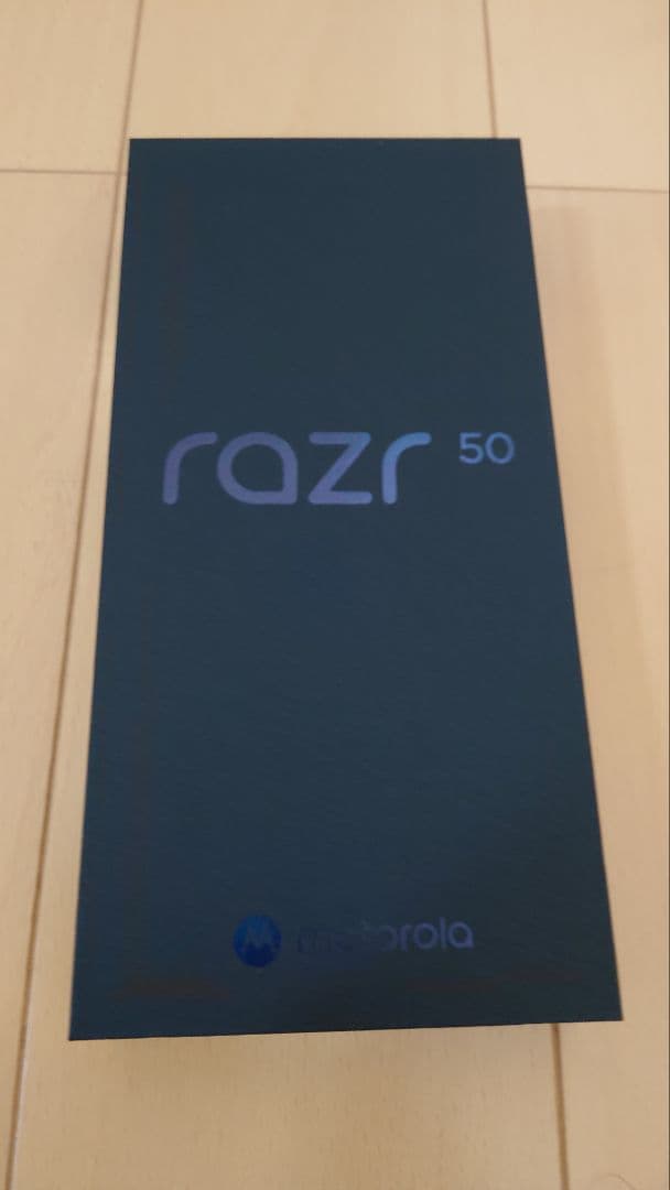 Motorola razr 50 512GB サンドクリーム 新品未使用