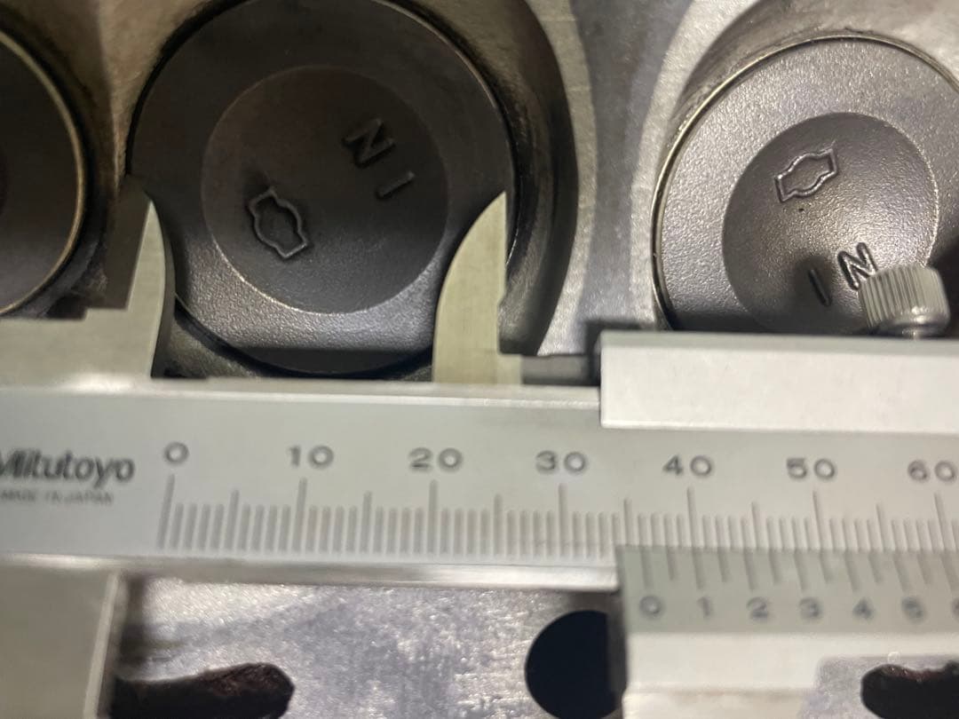 ニッサンサニー日産A型楕円ポートヘッドB110GX A12A TOMEI