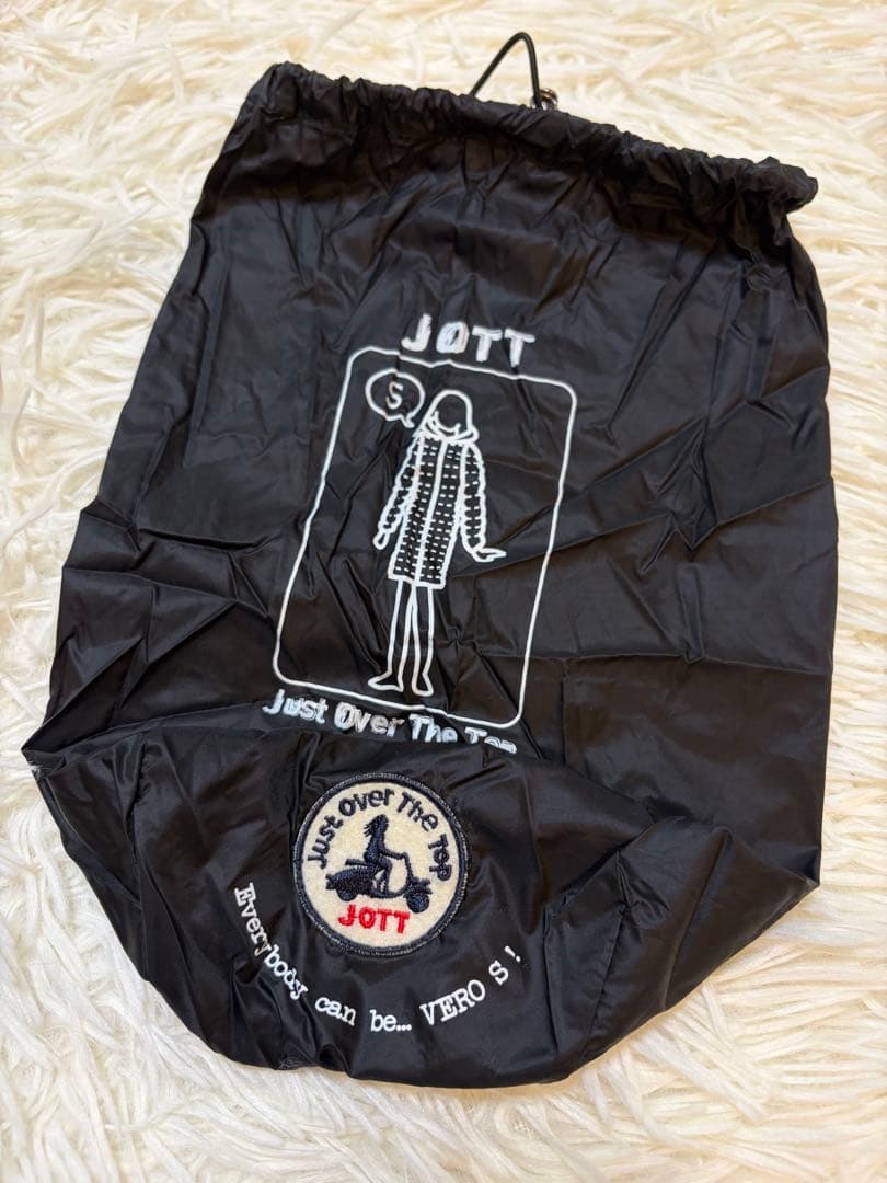 【美品】JOTT ジョット VERO ダウンコート　ブラック　軽量