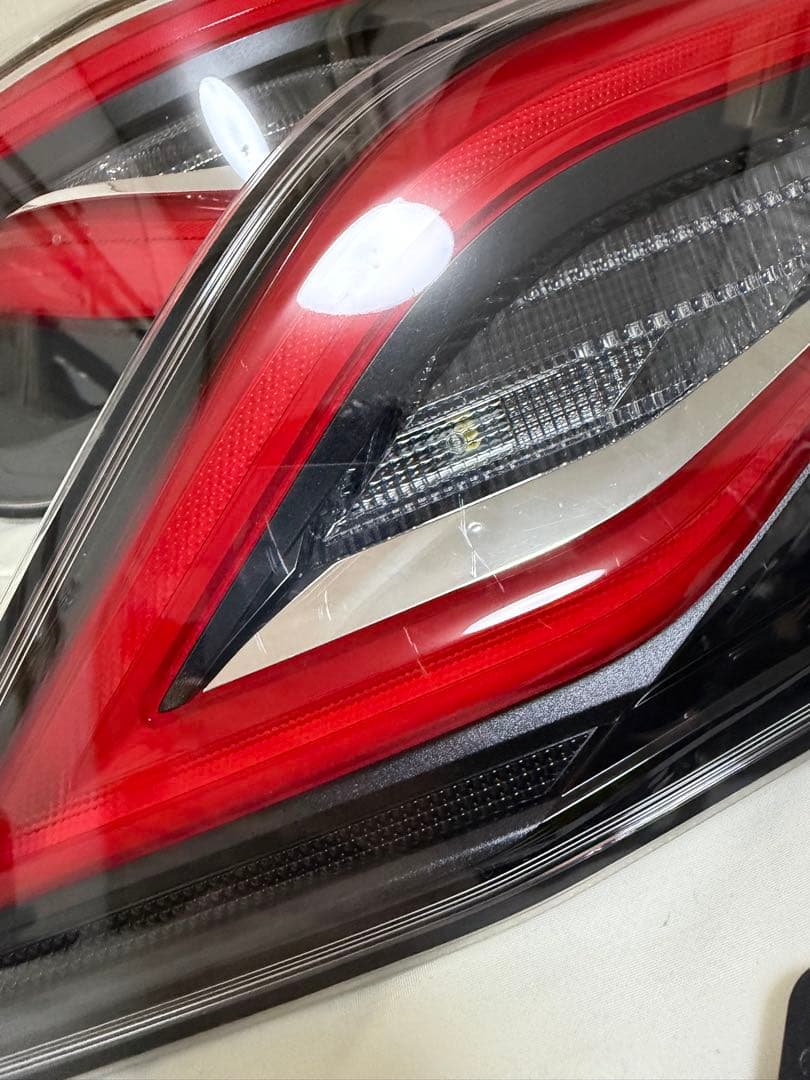 220クラウンrs シーケンシャルテールランプ