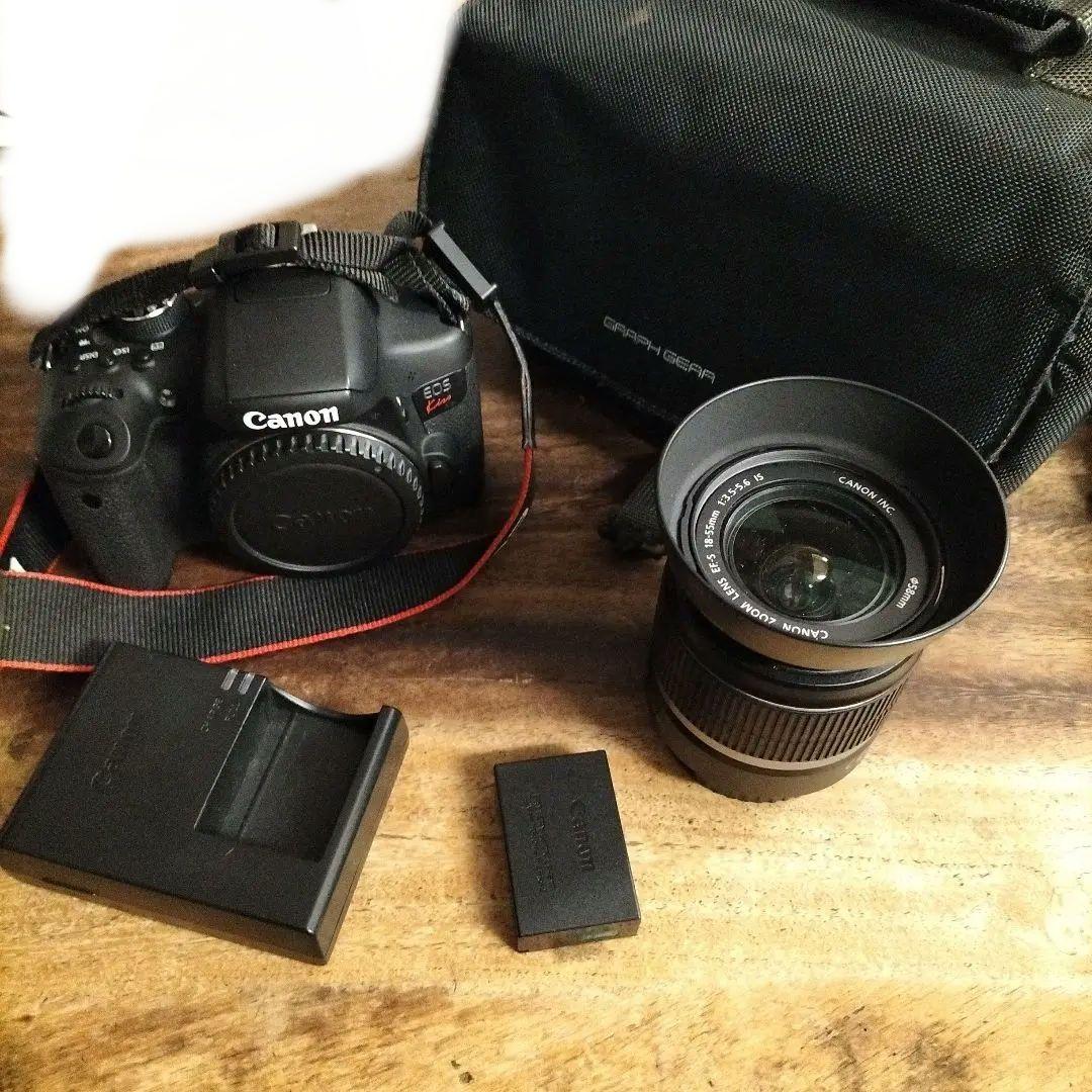 キヤノンイオスキス　X8i18〜55㍉ZoomLens日本製