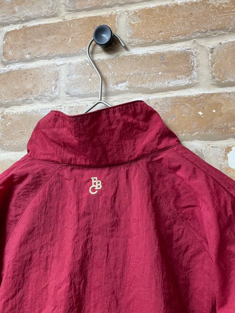 adidas バイエルン　トラックジャケット　ナイロンジャケット　赤　刺繍