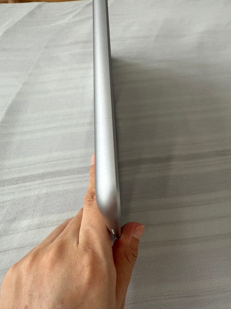 Apple iPad 第6世代 WIFIモデル 32GB スペースグレー