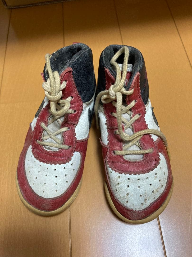 NIKE ナイキ　エアジョーダン1 キッズ