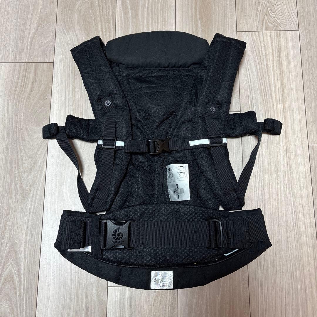 ergobaby OMNI Breeze オムニブリーズ オニキスブラック