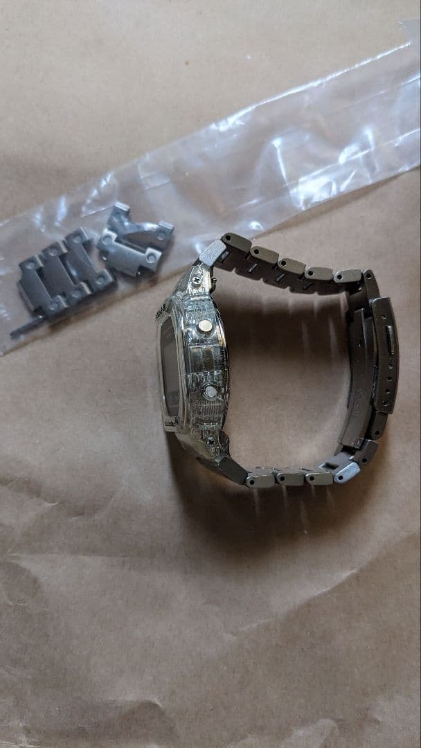 t*o様 G-SHOCK DW-5040RX 7JR